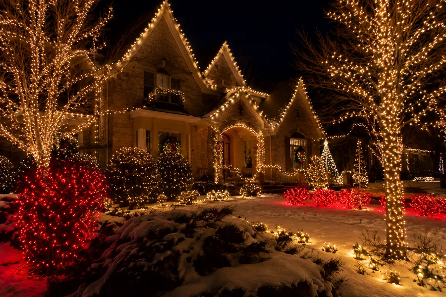 Holiday lights and decor installation service in Denver, Colorado